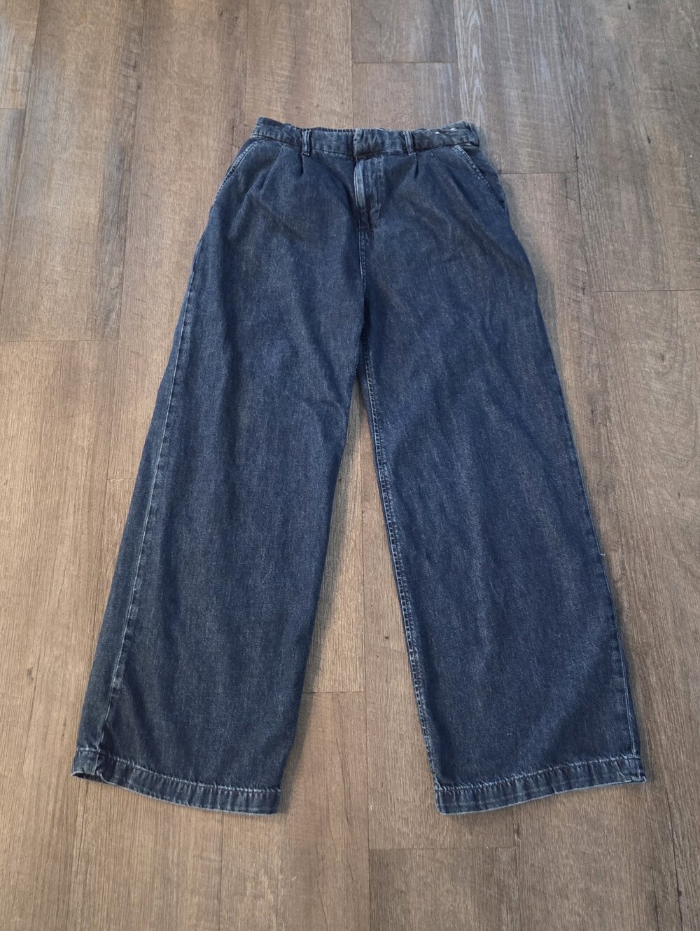 Gap High Rise UltraSoft Denim Pleated Trousers Dark Indigo Sz 6